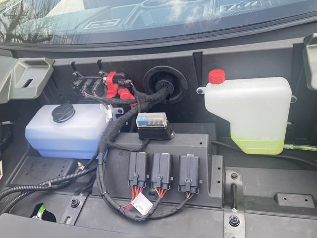 Polaris Ranger 570 EFI EPS Midsize Nordic PRO Premium Vollkabine Heizung AHK Seilwinde neues Modell 2025!!! 