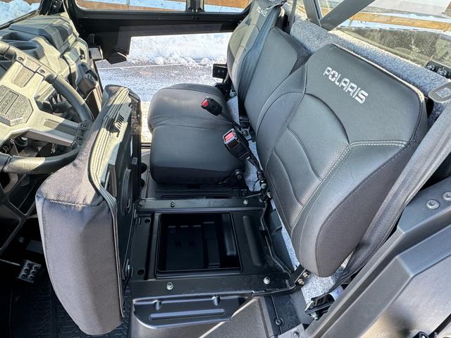 Polaris Ranger XP Kinetic AHK 2,3t gebr. Full Cab+ inkl. ausstellbare Frontscheibe, Türen mit Kurbel… 