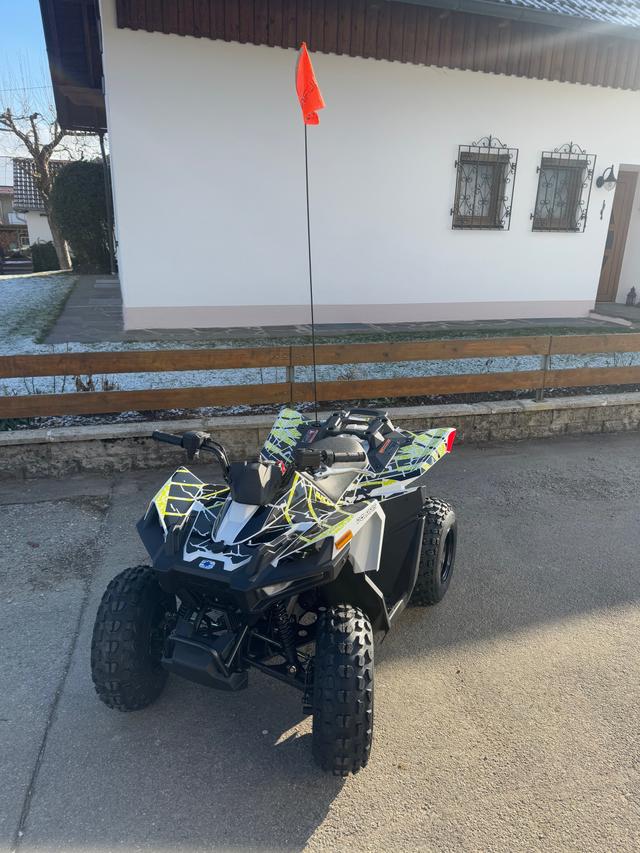 Polaris Outlaw 70 EFI Youth Kinderquad 