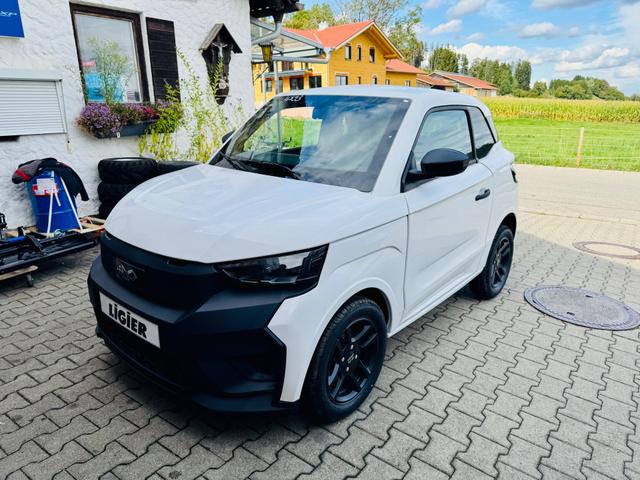 Ligier JS 50 - Select Revo D+ Fussmatten, Radio, Freisprecheinrichtung, Alu Auto ab 15!