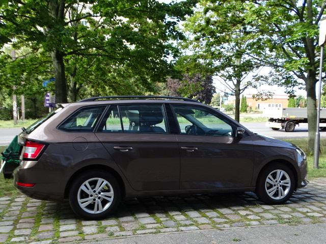 Skoda Fabia Combi Ambition TSI 110 // Klima+Kamera+LED+LM+NSW+PDC+SmartLink+Reling 