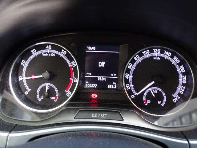 Skoda Fabia Combi Ambition TSI 110 // Klima+Kamera+LED+LM+NSW+PDC+SmartLink+Reling 