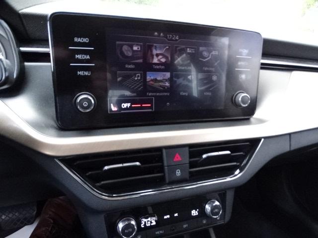 Skoda Kamiq DSG Style // ECC+behzb.Frontsch+el.HeKl+LED+PDC+SiHzg+Sunset+Temp 