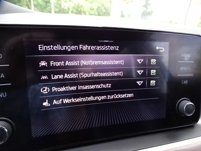 Skoda Kamiq DSG Style // ECC+behzb.Frontsch+el.HeKl+LED+PDC+SiHzg+Sunset+Temp 