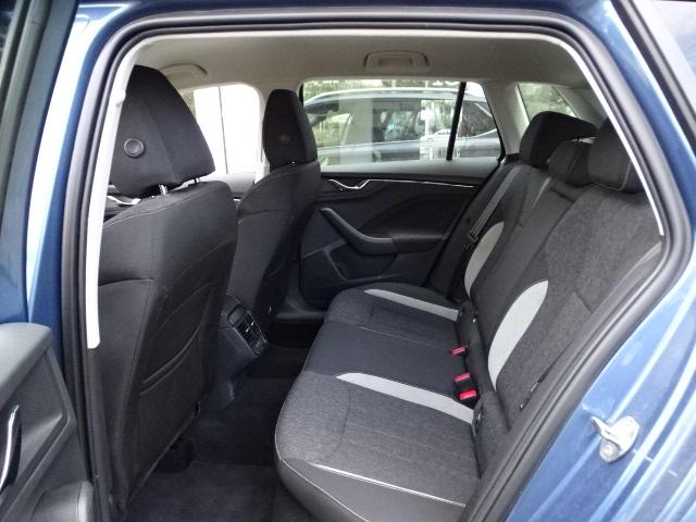 Skoda Kamiq DSG Style // ECC+behzb.Frontsch+el.HeKl+LED+PDC+SiHzg+Sunset+Temp 