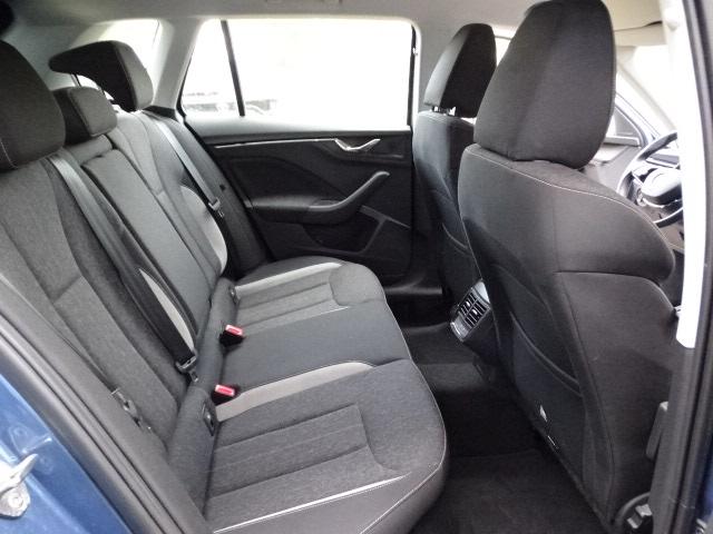 Skoda Kamiq DSG Style // ECC+behzb.Frontsch+el.HeKl+LED+PDC+SiHzg+Sunset+Temp 