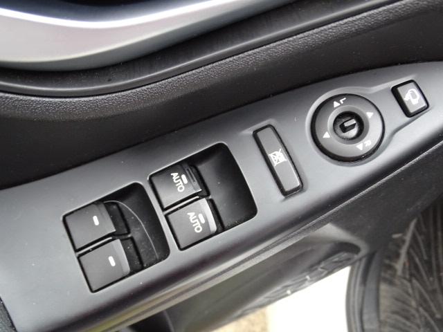 Hyundai ix20 Automatik Style // 1Hd+Allwetter+Klima+KV+LM+NSW+PDC+SiHzg+Temp 