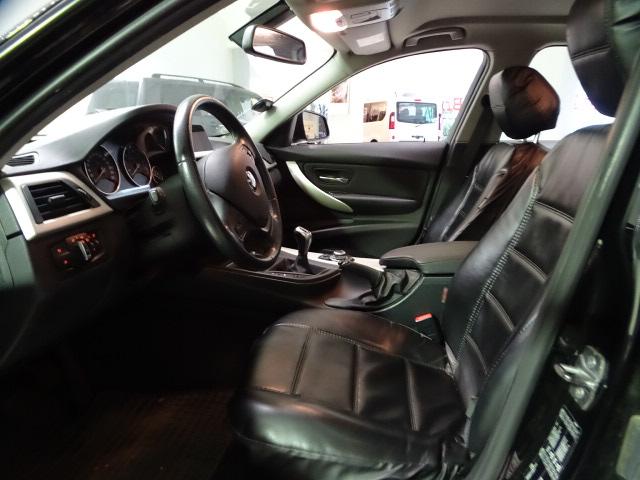 BMW 3er 318i // ECC+LED+Navi+NSW+PDC+SiHzg 