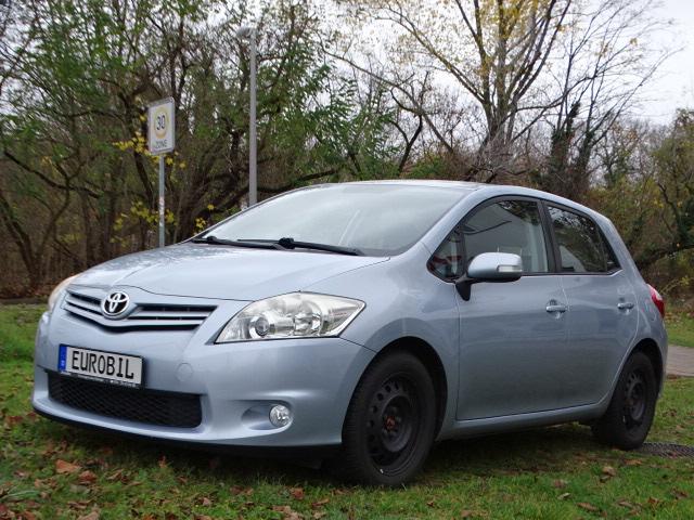 Toyota Auris - 1,6 luna // 1.Hd+ECC+el.FH+el.kl.Sp+LM+NSW+SiHzg+Temp