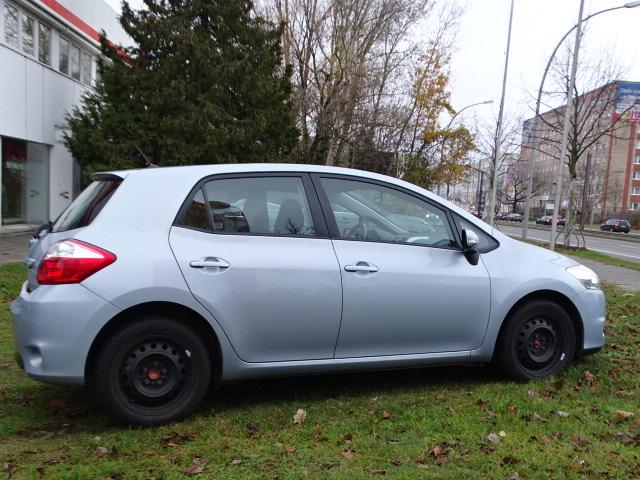 Toyota Auris 1,6 luna // 1.Hd+ECC+el.FH+el.kl.Sp+LM+NSW+SiHzg+Temp 
