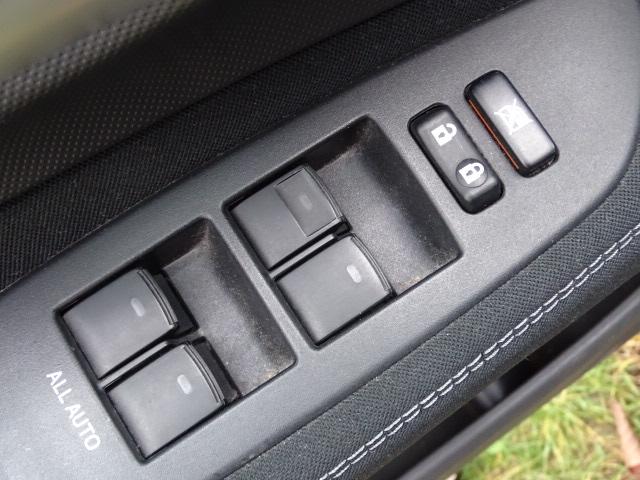 Toyota Auris 1,6 luna // 1.Hd+ECC+el.FH+el.kl.Sp+LM+NSW+SiHzg+Temp 