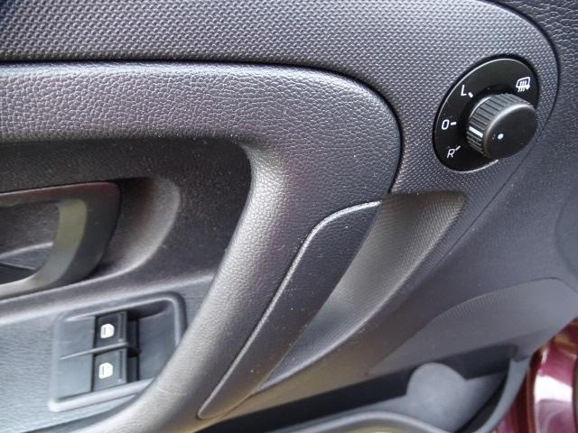 Skoda Fabia 1,2 TSI Ambition // Allwetter+eFH+eSp+Klima+LED+NSW+LM+PDC+SiHzg+TFL 