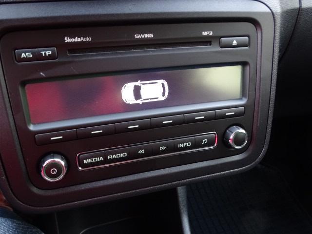 Skoda Fabia 1,2 TSI Ambition // Allwetter+eFH+eSp+Klima+LED+NSW+LM+PDC+SiHzg+TFL 