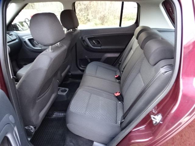 Skoda Fabia 1,2 TSI Ambition // Allwetter+eFH+eSp+Klima+LED+NSW+LM+PDC+SiHzg+TFL 