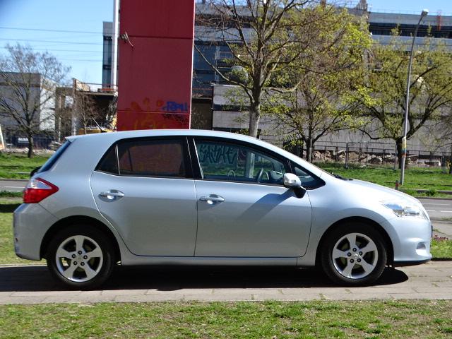 Toyota Auris 1,6 luna // 1.Hd+ECC+el.FH+el.kl.Sp+LM+NSW+SiHzg+Temp 