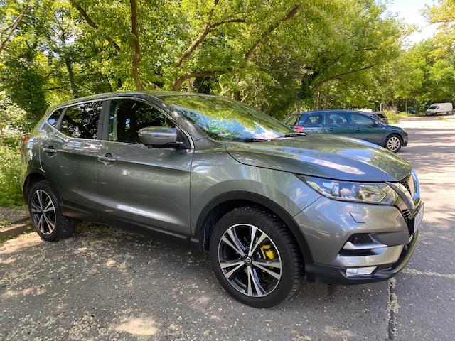 Nissan Qashqai 1,6T N-Connecta // Facelift+Allwetter+AVM+Navi+SpurHalteAss 
