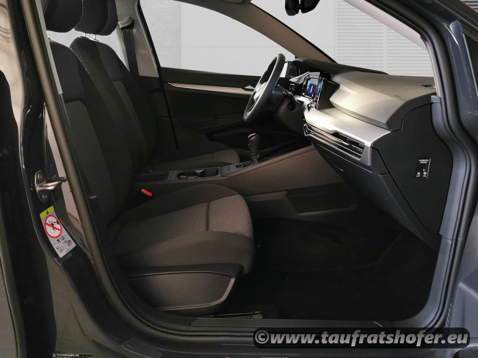 Volkswagen Golf STYLE 1.5 TSI 130 PS, LED Plus Scheinwerfer, ergoActive  Sitze, Stauassistent, Parksensoren, AppConnect, Alufelgen