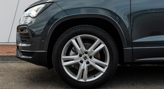 Beispielbilder, ggf. teilweise mit Sonderausstattung