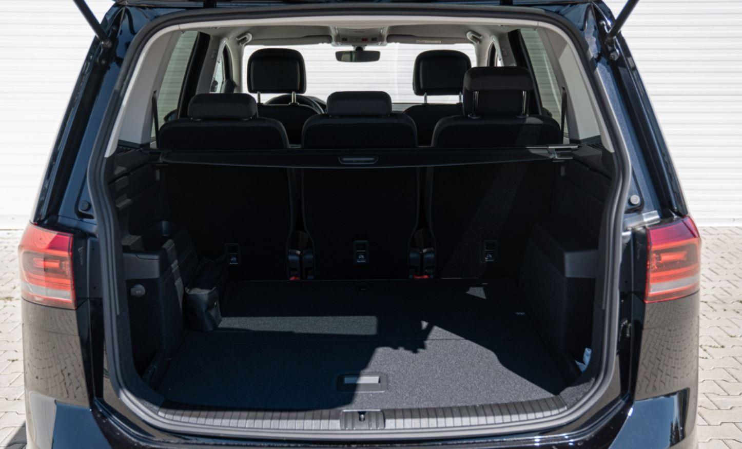 VW Touran 2.0 TDI Executive 7 Sitze 150 PS Euro 6 - Autoservice Meran