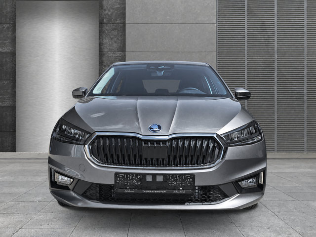 Fabia smokeydiamondsilvermet, Beispielbilder, ggf. teilweise mit Sonderausstattung