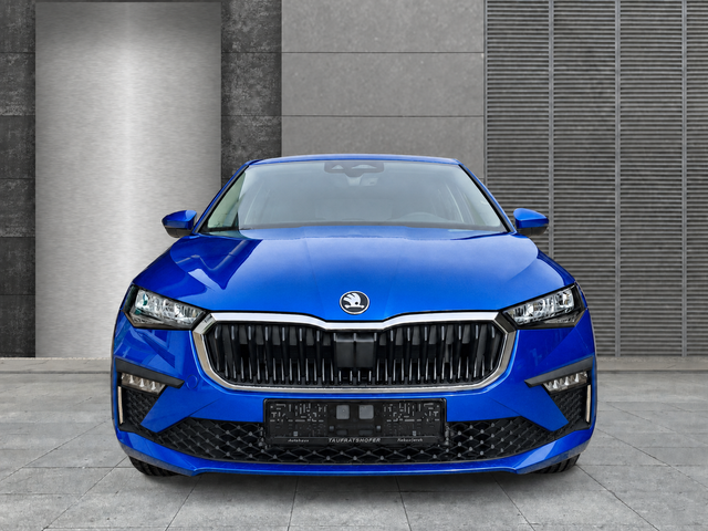 Skoda Scala - Extra 1.0 TSI 116 PS, 5 Jh.Gar; RACEBLAU Sitzheizung, Parksensoren, Tempomat, Naviapp