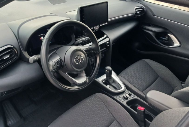 Toyota Yaris Cross 1.5 HSD 85kW Comfort Style Tech 