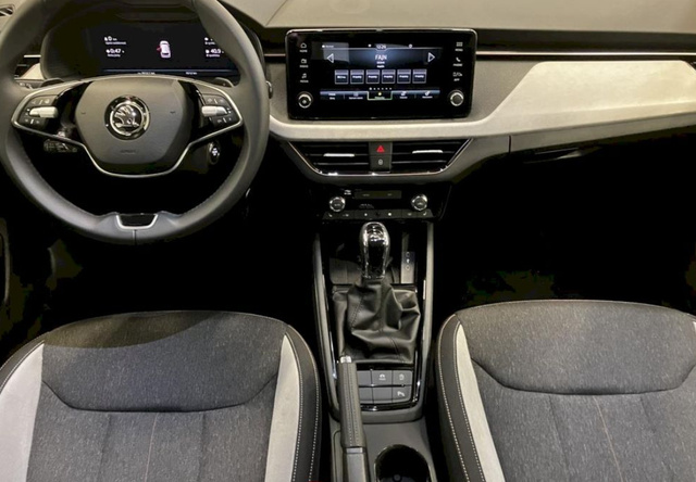 Skoda Kamiq 1.0 TSI 85kW First Edition DSG 