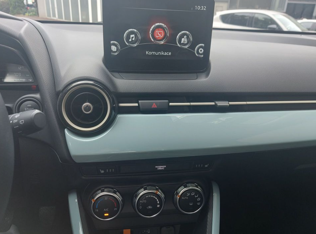 Mazda 2 1.5i 66kW Center Line Plus 
