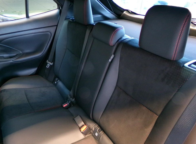Toyota Yaris Cross 1.5 HEV 96kW GR Sport Tech 