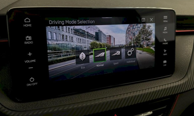 Skoda Scala FL 1.0 TSI 85kW Monte Carlo DSG 