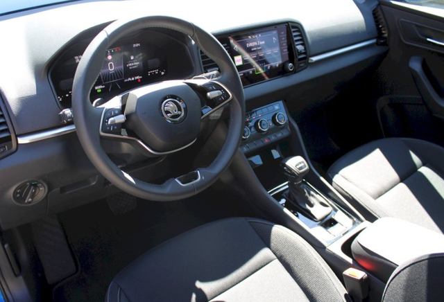 Skoda Karoq 1.5 TSI 110kW Selection DSG 