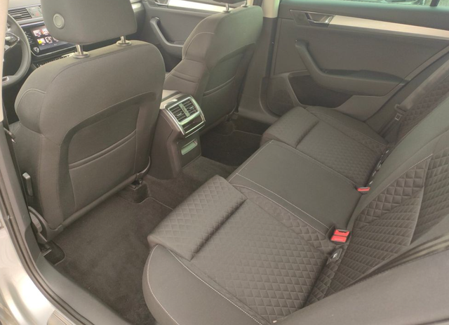 Skoda Superb Combi 2,0 TDI 110 kW DSG Ambition 