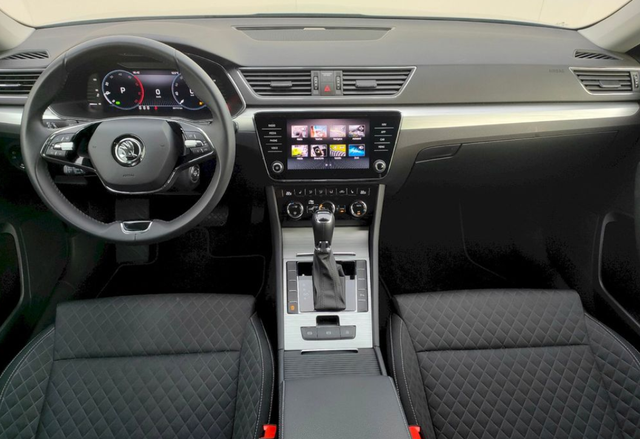 Skoda Superb Combi 2,0 TDI 110 kW DSG Ambition 