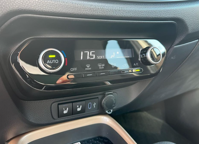 Toyota Aygo X 1.0L 53kW Style Tech Vision CVT 