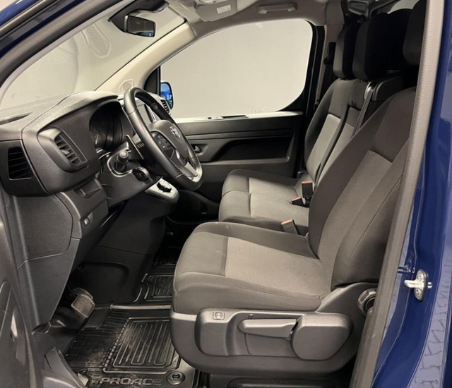 Toyota ProAce 2.0 D 130kW Active L2 AT 