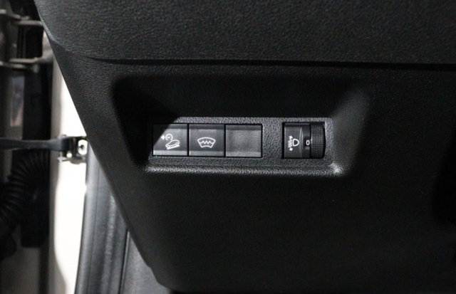 Jeep Avenger 1.2T e-Hybrid Summit AT 