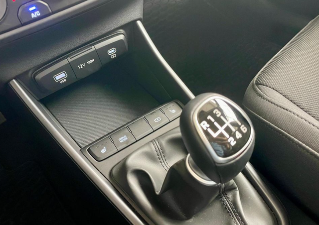 Hyundai Bayon 1.0 T-GDi 74kW Smart Winter 6MT 