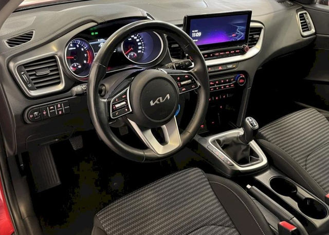 Kia Ceed SW 1.5 T-GDI 117kW Exclusive 
