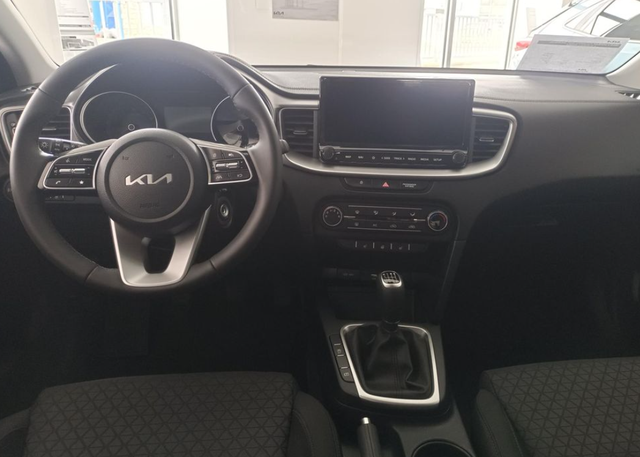 Kia Ceed HB 1.5 T-GDI 103kW SPIN 