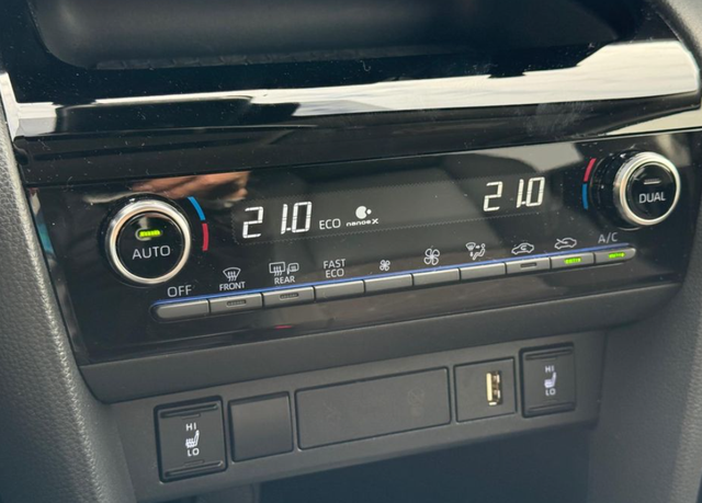 Toyota Yaris Cross 1.5 HSD 85kW Executive 