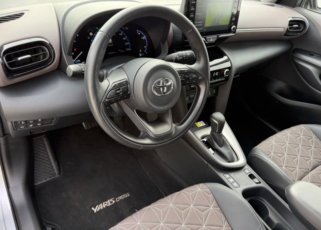 Toyota Yaris Cross 1.5 HSD 85kW Executive 
