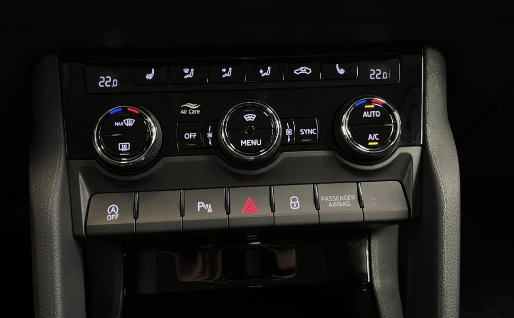 Skoda Karoq 1.5 TSI 110kW Selection Fresh DSG 