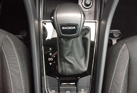 Skoda Karoq 1.5 TSI 110kW Drive DSG 