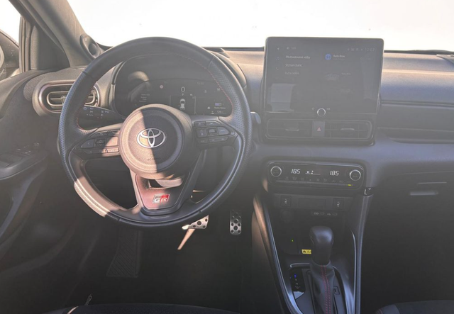 Toyota Yaris 1.5 HEV 96KW GR Sport CVT 