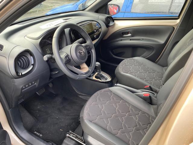 Toyota Aygo X 1.0i 53kW Executive Smart AT 