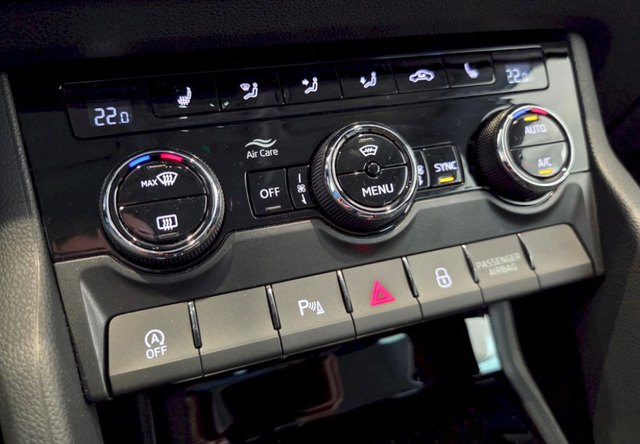 Skoda Karoq 1.5 TSI 110kW Top Selection DSG 