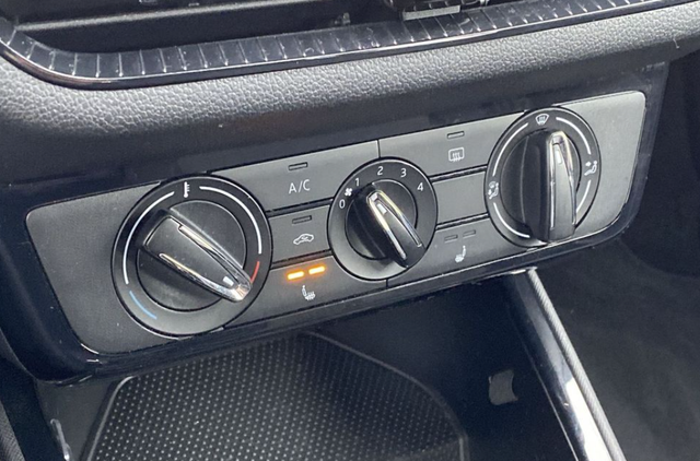 Skoda Fabia IV 1.0 TSI 70kW Selection 