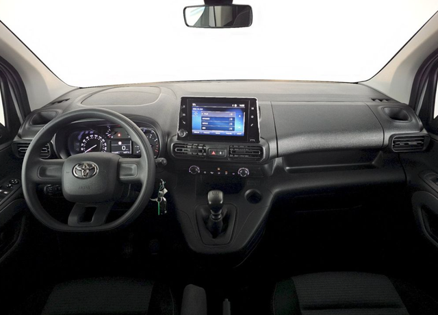 Toyota ProAce City 1.2 T 81kW Shuttle L1 