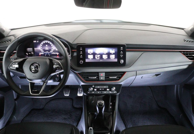 Skoda Kamiq FL 1.0 TSI 85kW Monte Carlo 