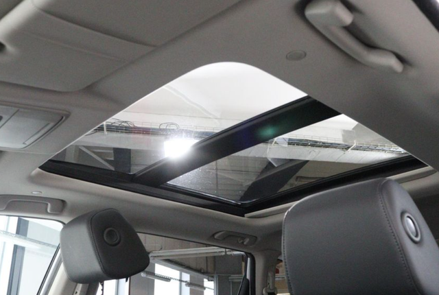 Honda CR-V 2.0 i-MMD e:HEV Elegance AWD 2 